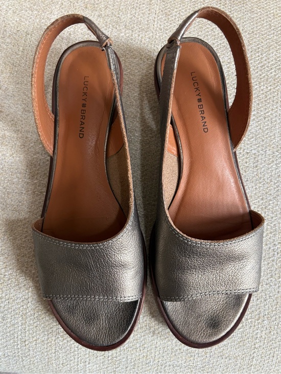 Lucky Brand Shoes - Lucky Brand Bronze peep toe sandals
